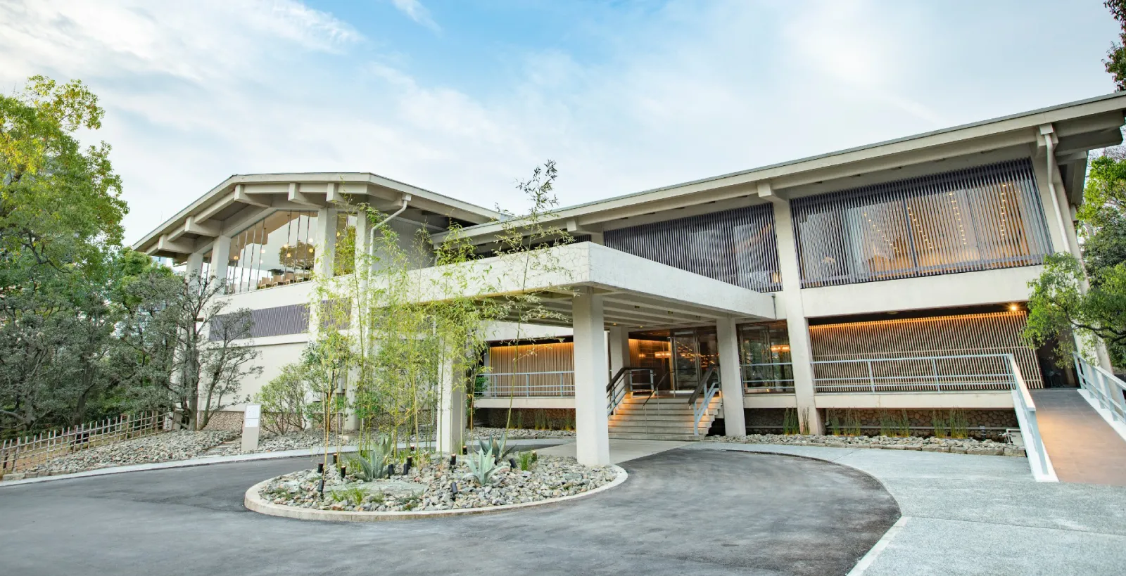 神戸・元町・県庁前 THE SORAKUEN
