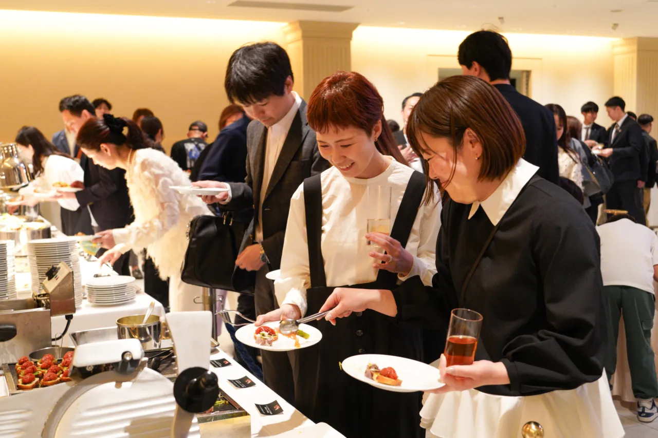 ビュッフェ料理
